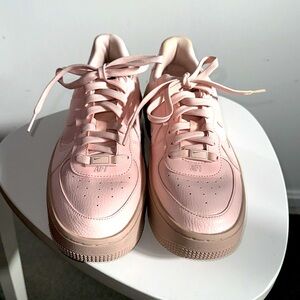 Nike Pink Sneakers
